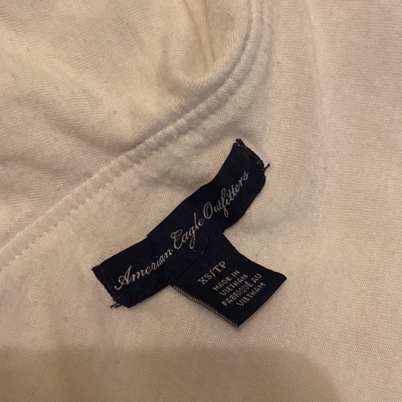 3 for $15 🌸Cute One Shoulder Top - Picture 3 of 3